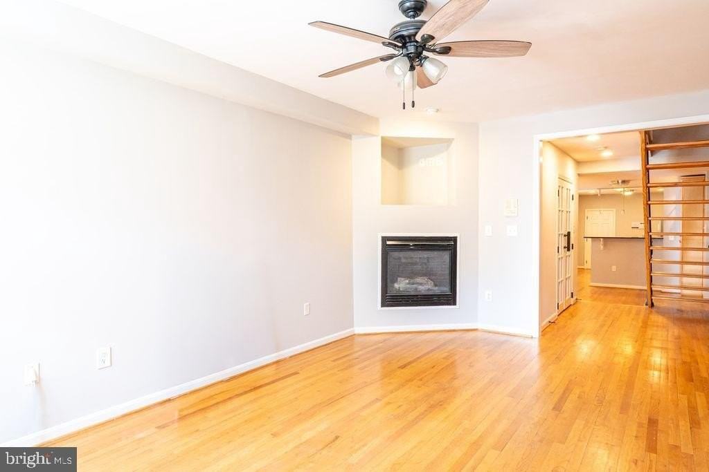 414 S Wolfe St - Photo 4 of 22