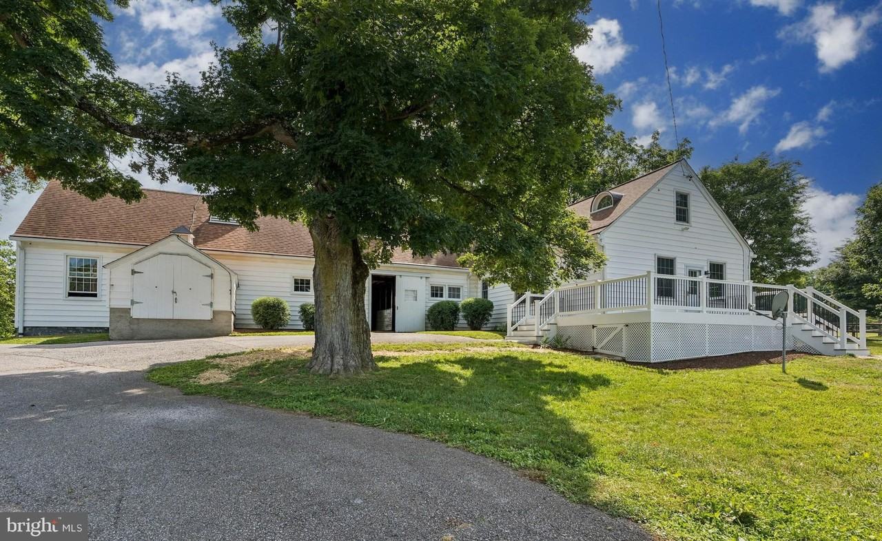 15204 Old York Rd - Photo 4 of 24