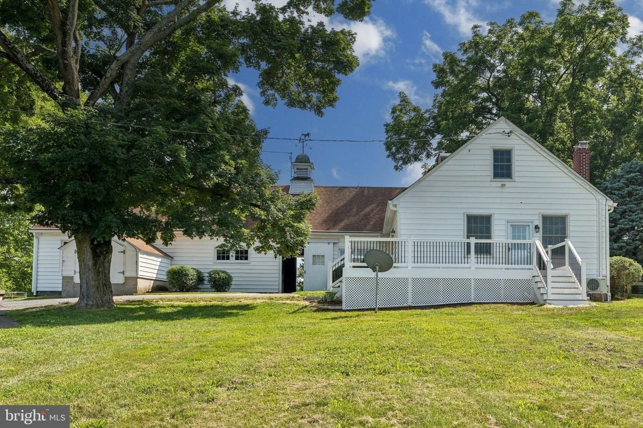 15204 Old York Rd - Photo 7 of 24