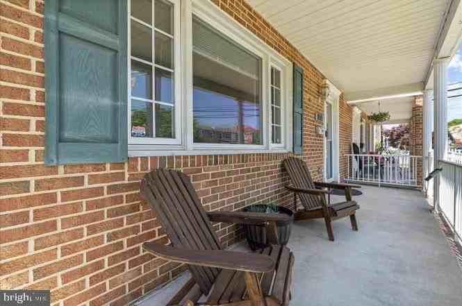 1268 Delbert Ave - Photo 5 of 46