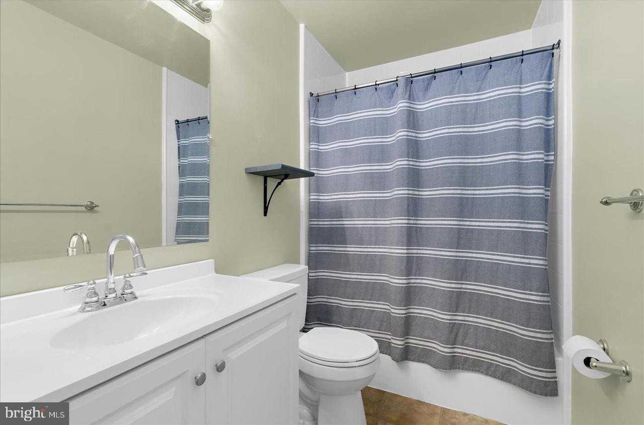 1268 Delbert Ave - Photo 7 of 46