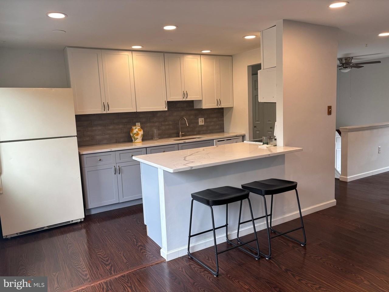 25936 Largo Ct - Photo 6 of 31