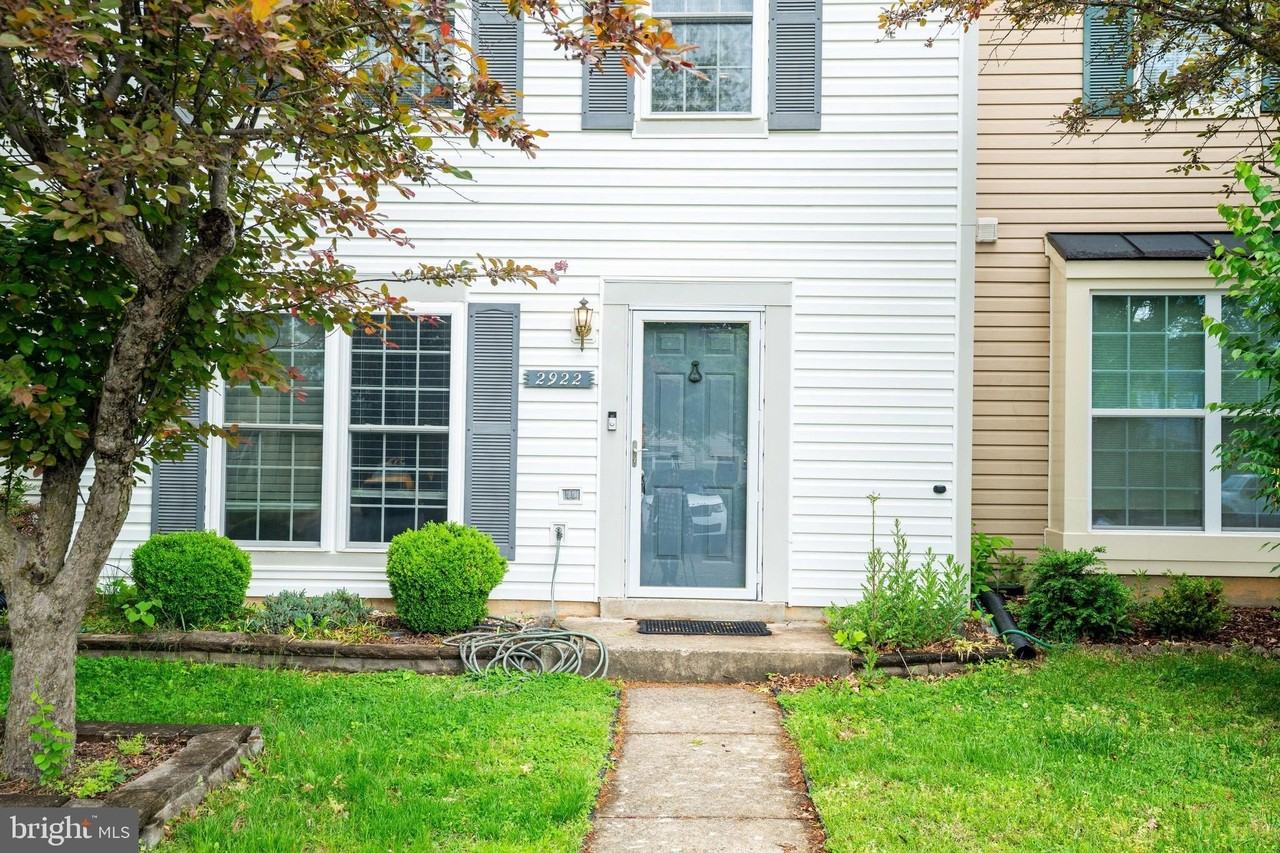 2922 Strauss Ter - Photo 4 of 32