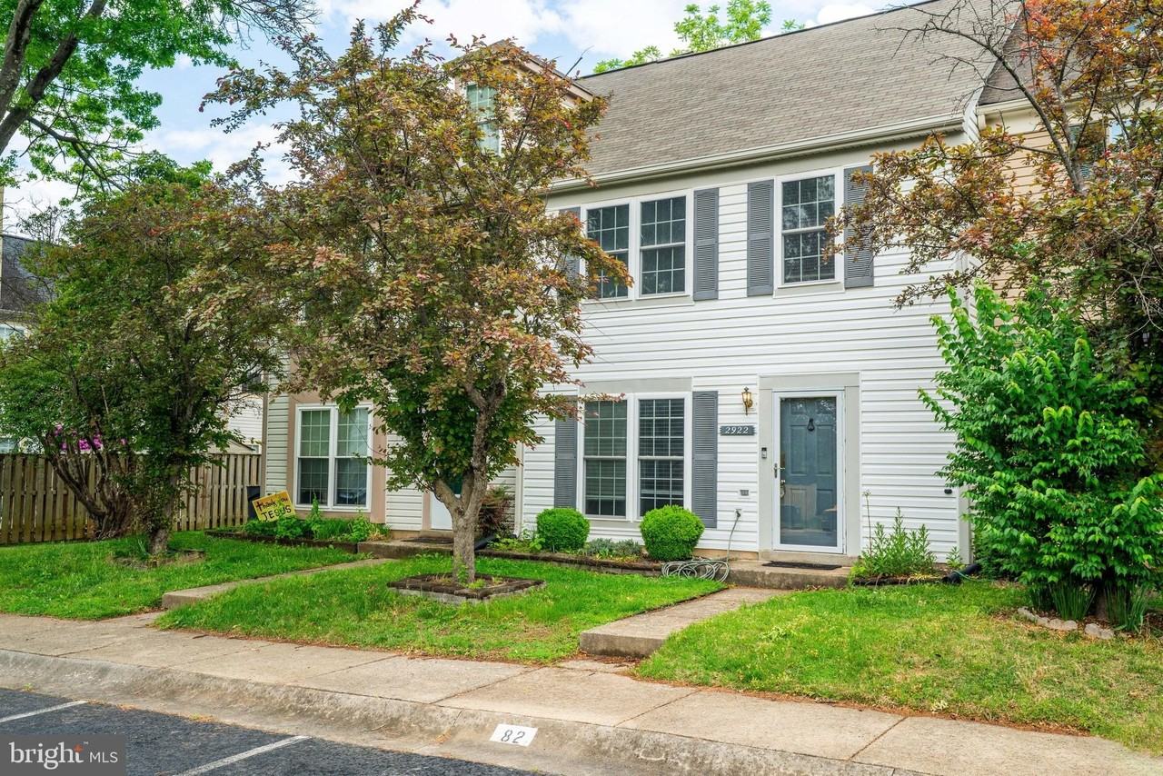 2922 Strauss Ter - Photo 5 of 32