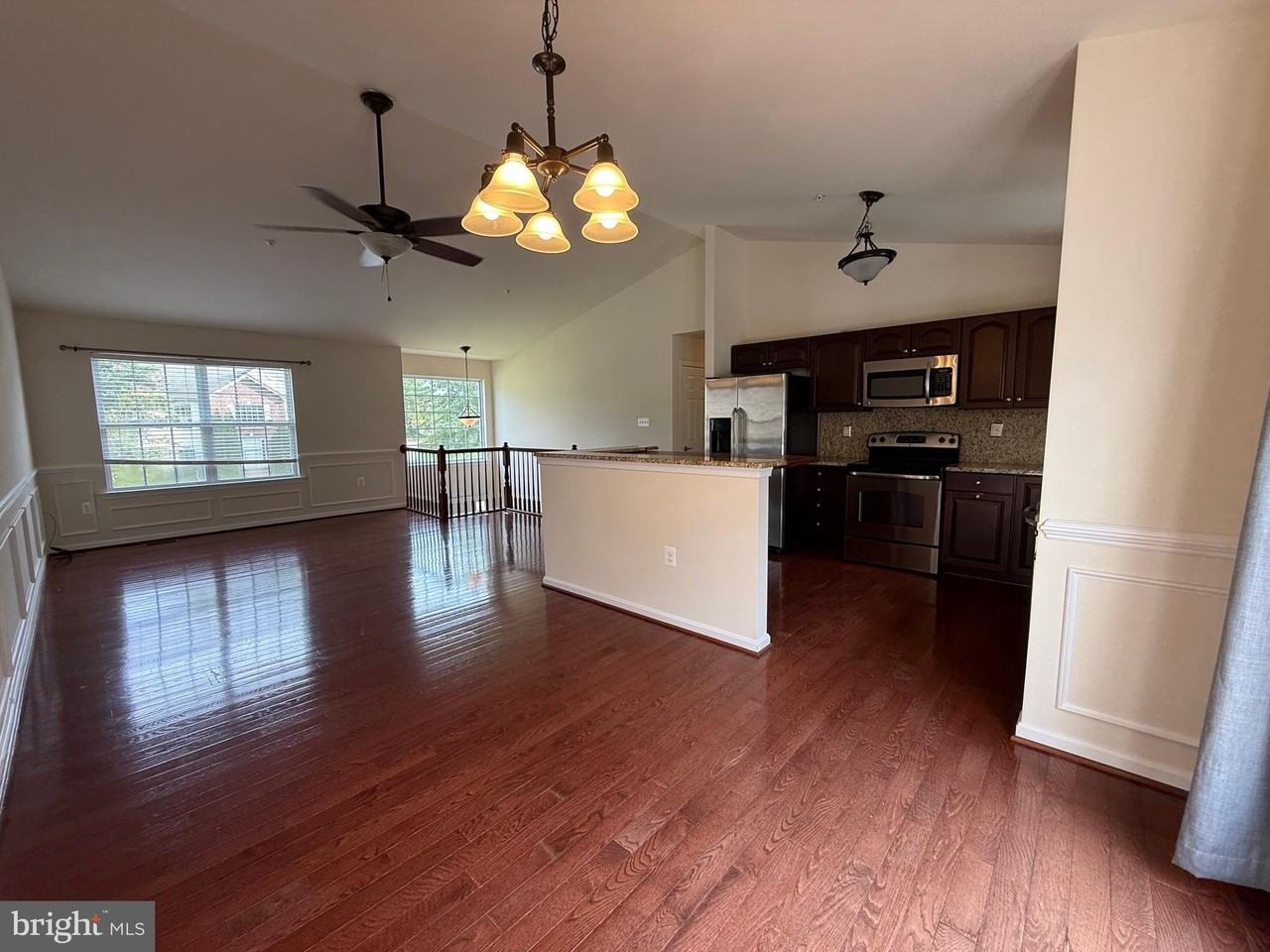 20850 Autumn Mill Ct - Photo 5 of 31