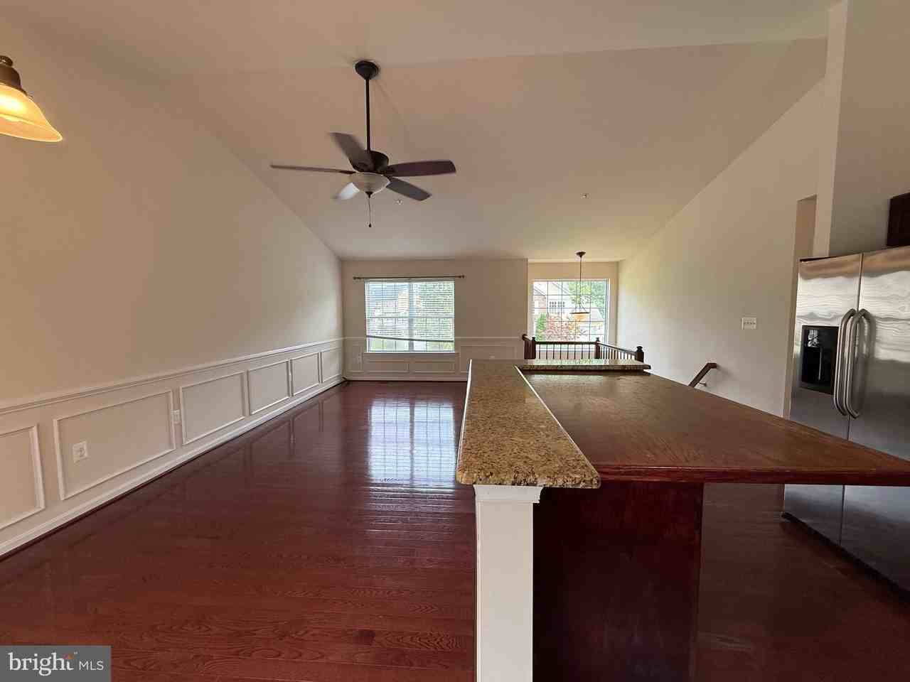 20850 Autumn Mill Ct - Photo 6 of 31
