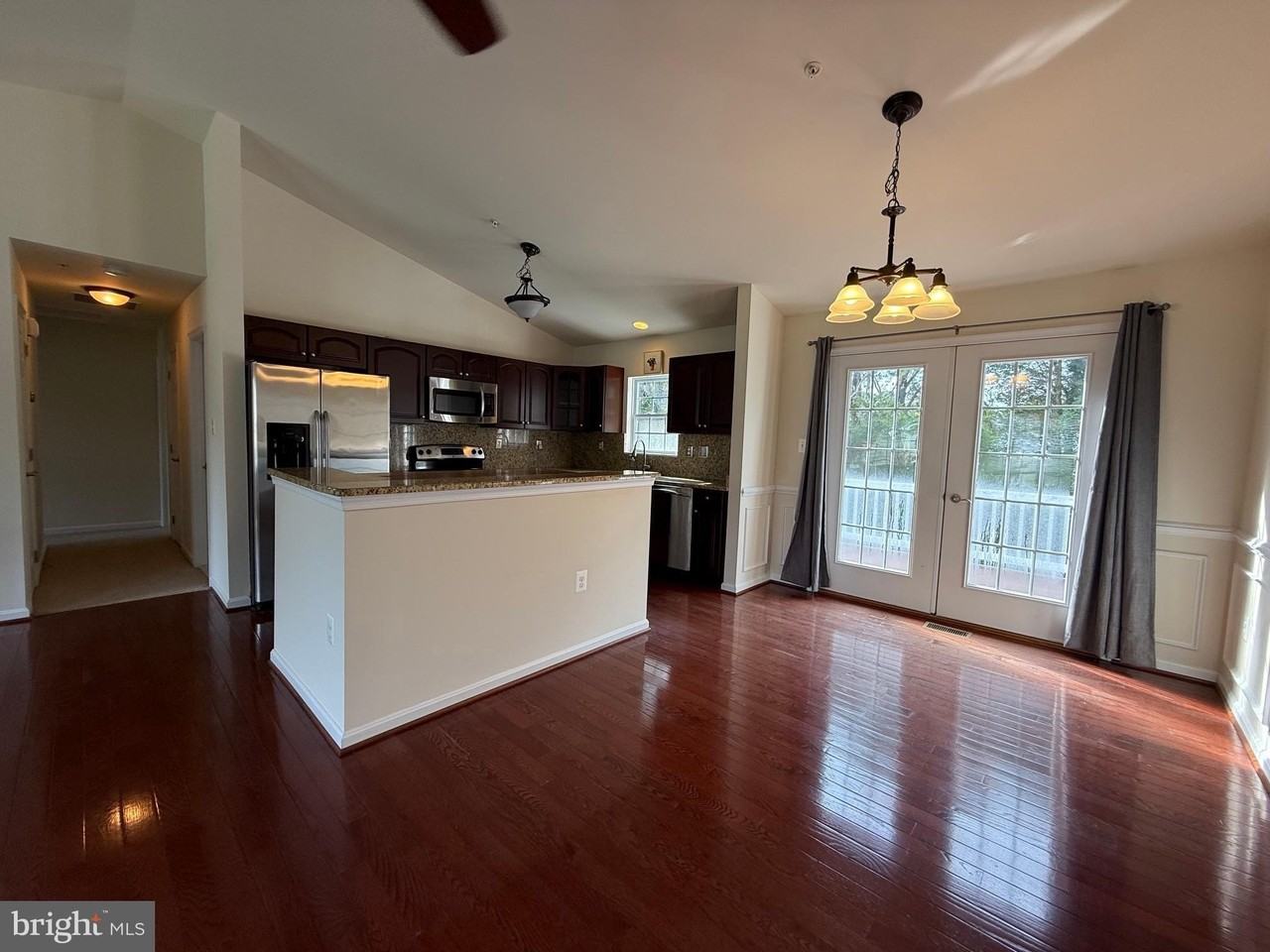 20850 Autumn Mill Ct - Photo 7 of 31