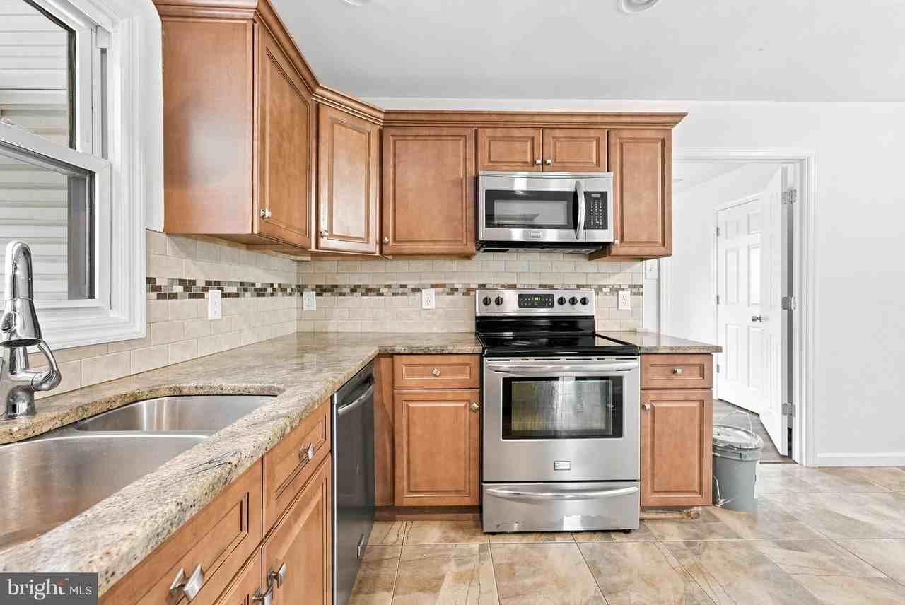 2 Barnwell Ln - Photo 3 of 28