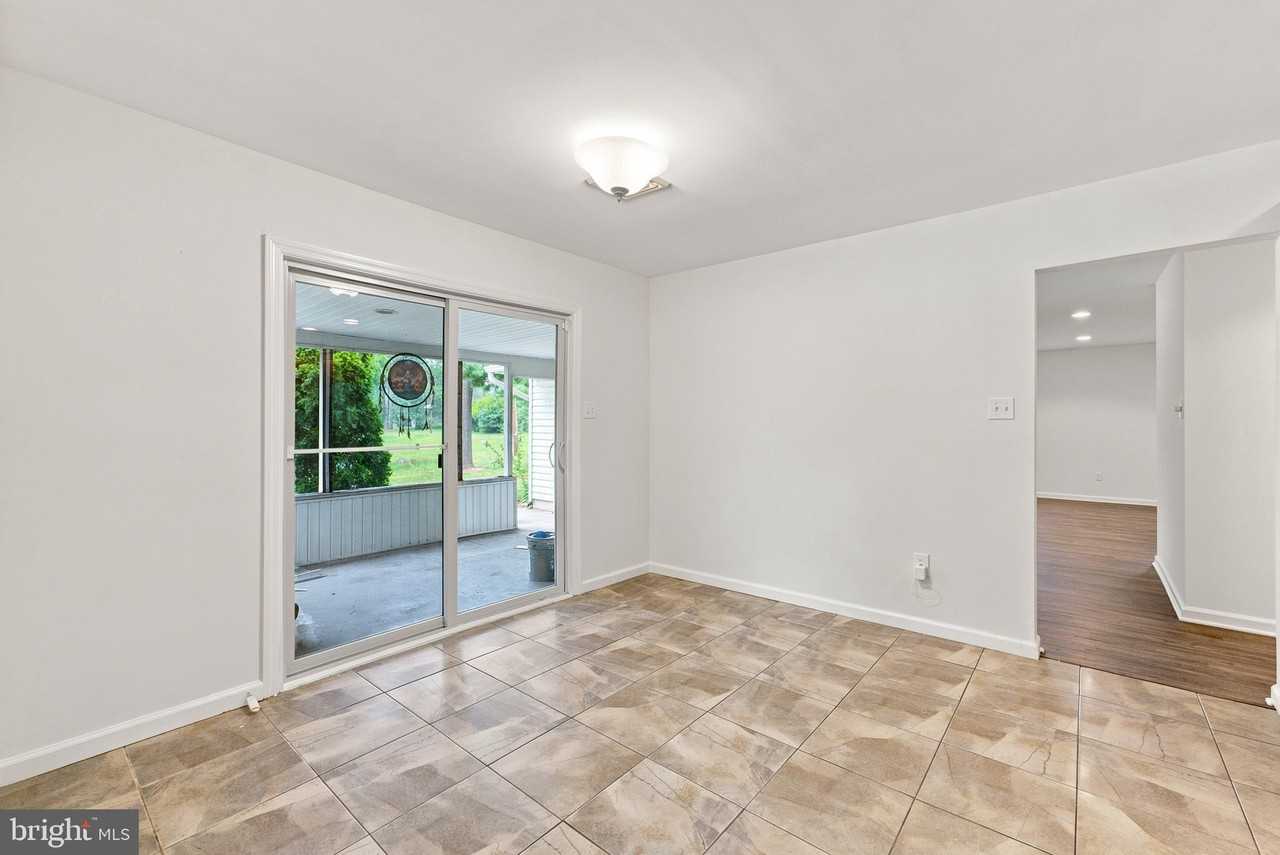 2 Barnwell Ln - Photo 5 of 28