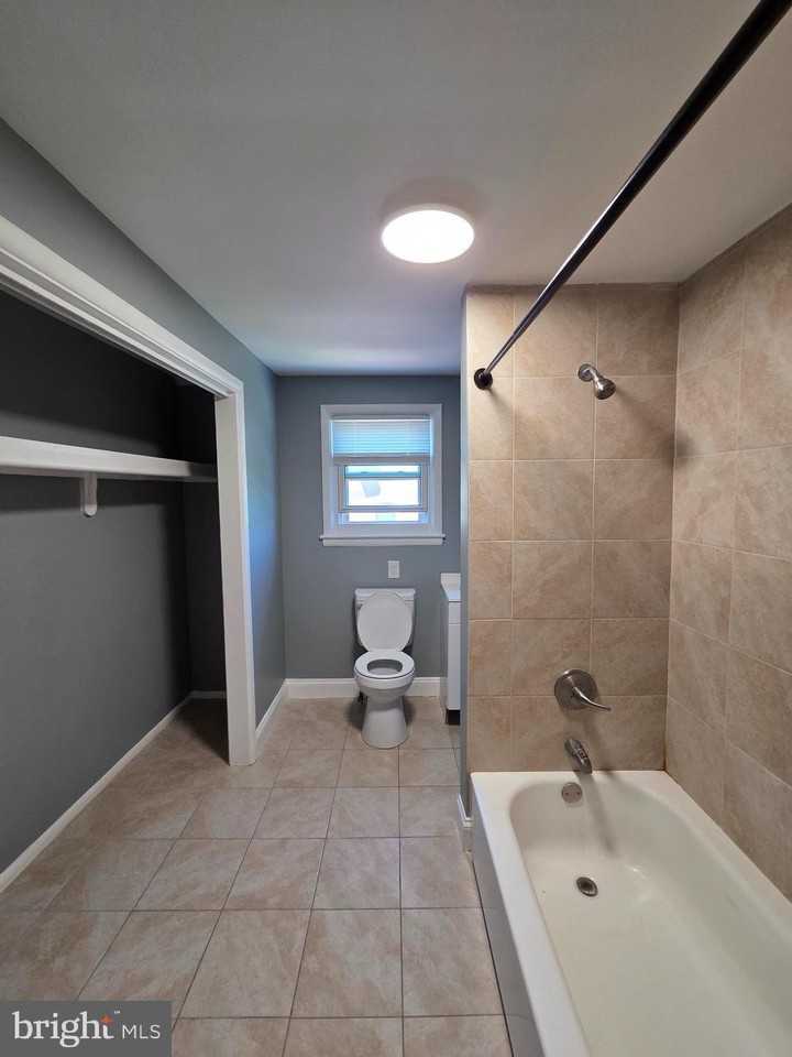 614 S 10th St - Photo 6 of 6