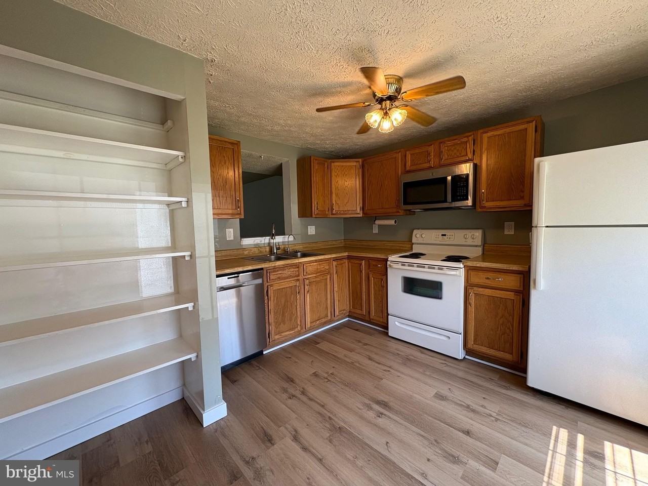 2645 Adams St - Photo 2 of 12