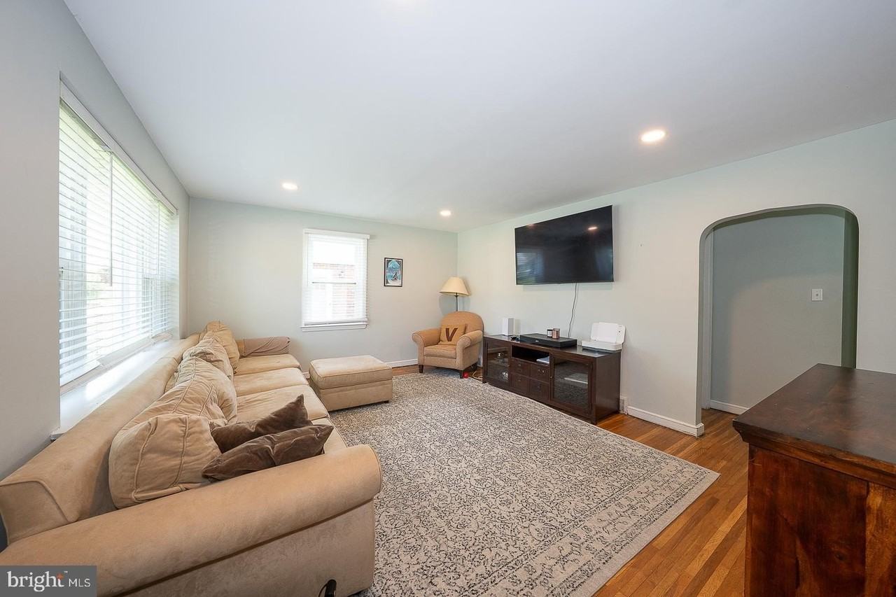 113 Walnut Hill Ln - Photo 3 of 23