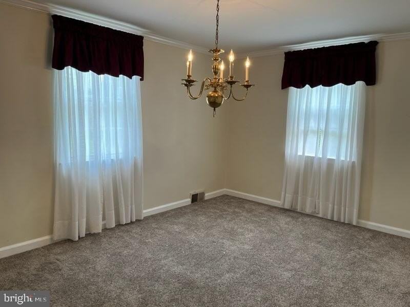 114 Lincoln Ave - Photo 4 of 11