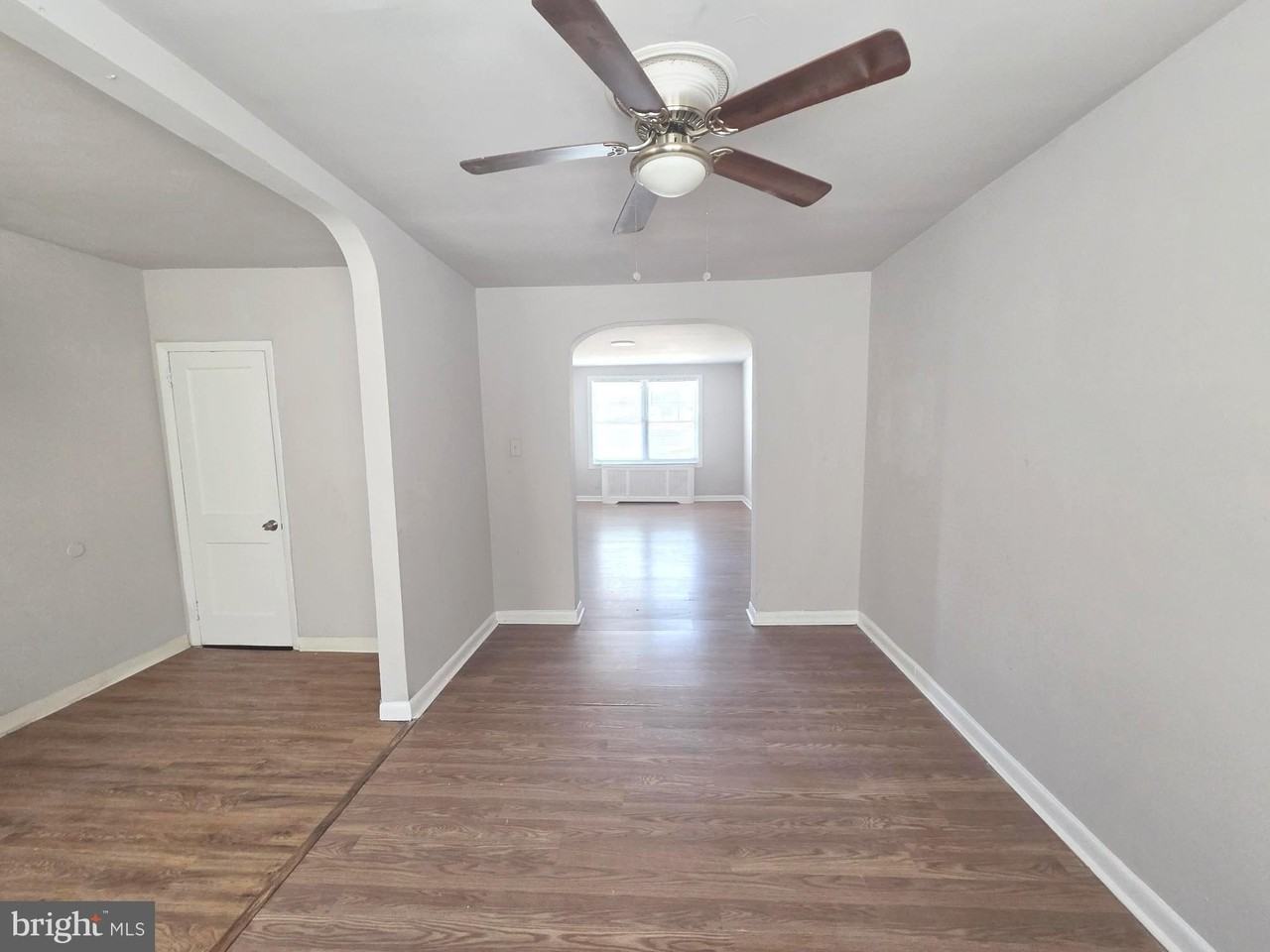 1461 Lardner St - Photo 5 of 19