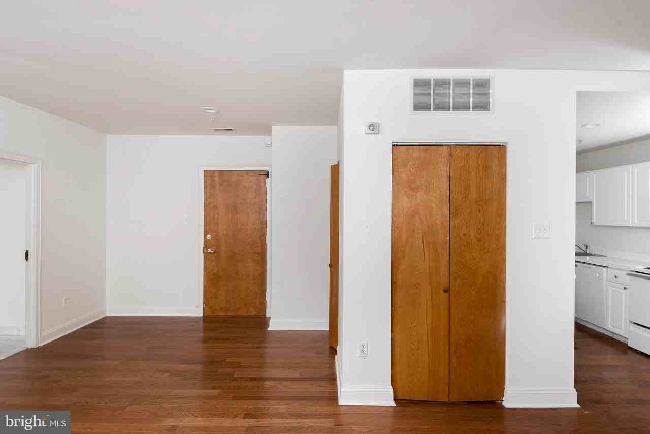 2201 S 16th St #601 - Photo 5 of 19