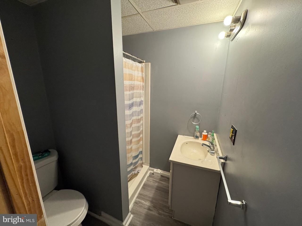 417 Church St - Photo 4 of 8