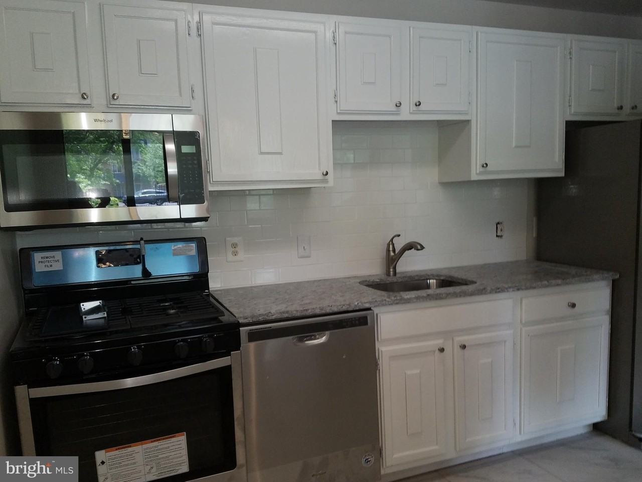 491 N Armistead St #301 - Photo 3 of 17