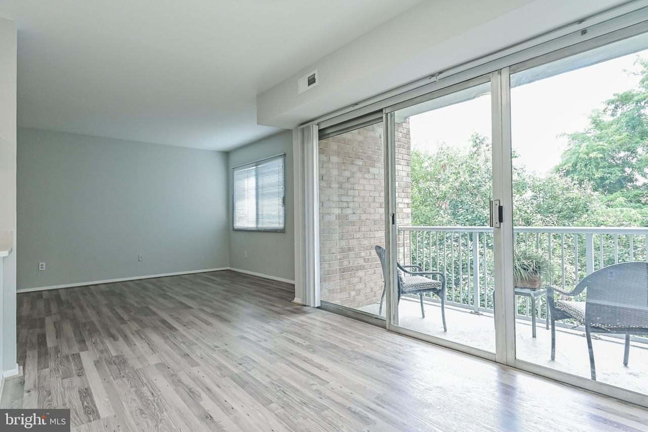 8000 Le Havre Pl #12 - Photo 4 of 23