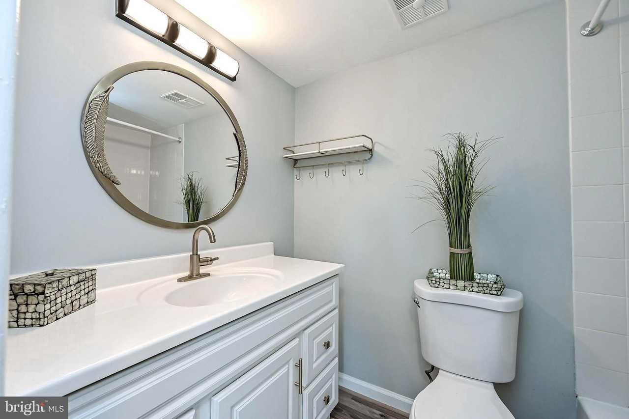 8000 Le Havre Pl #12 - Photo 6 of 23