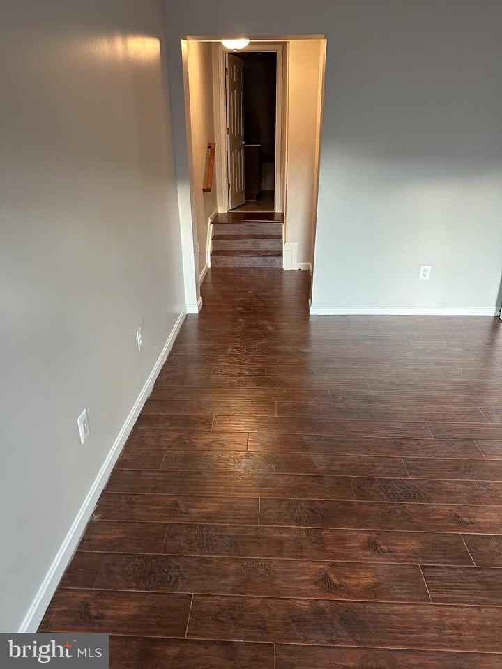 7064 Huntley Run Pl #102B - Photo 3 of 16