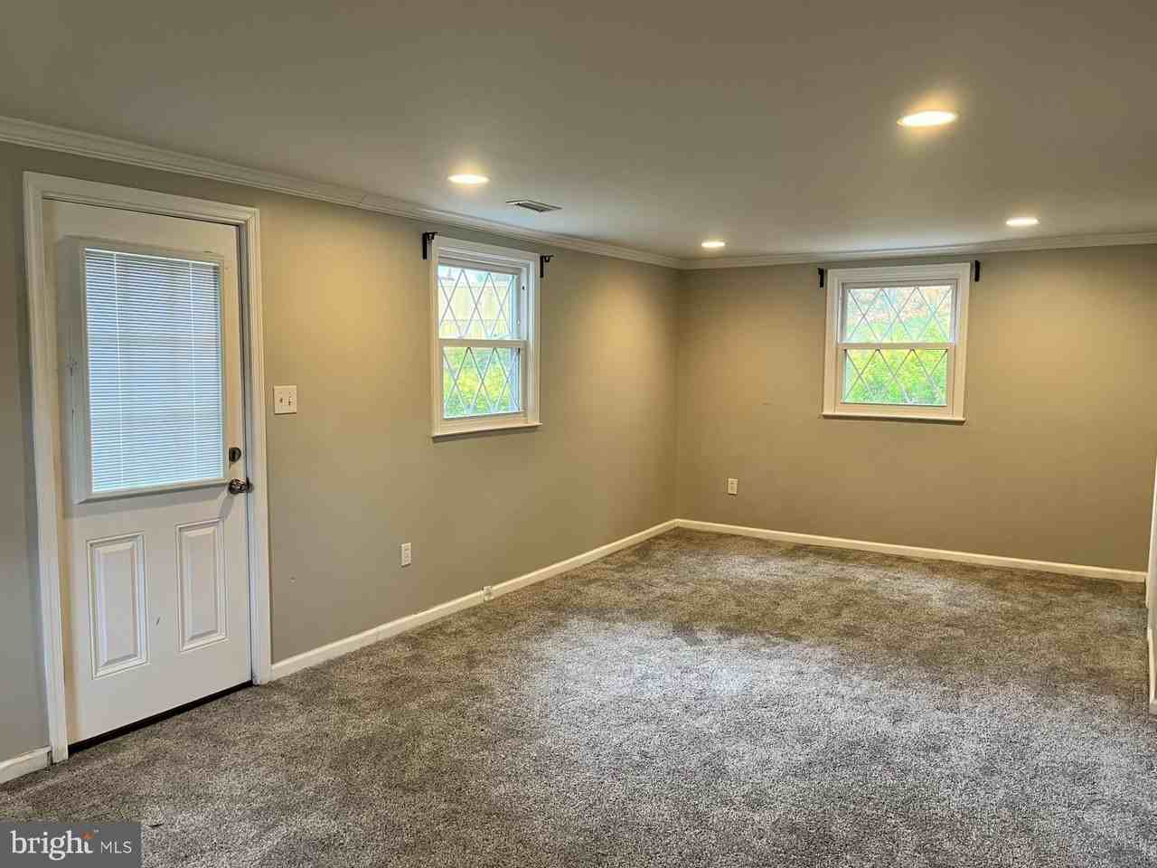 7908 Jansen Ct - Photo 2 of 11