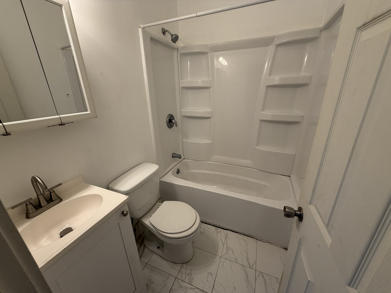 1490 Indianola Ave #1 - Photo 5 of 20