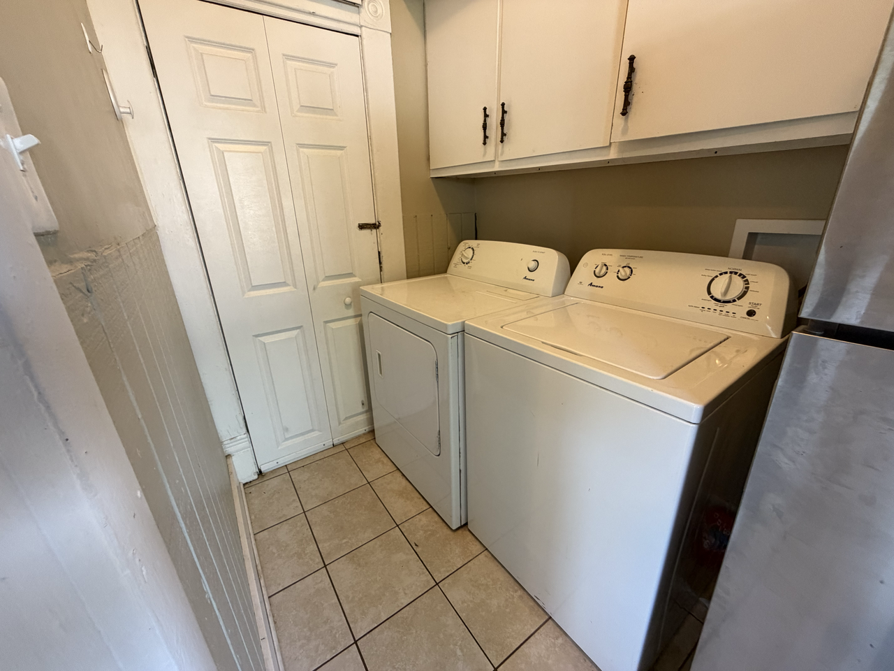 1490 Indianola Ave #1 - Photo 7 of 20