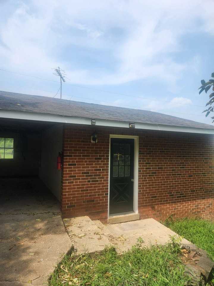 13609 Holly Ridge Ln - Photo 2 of 12