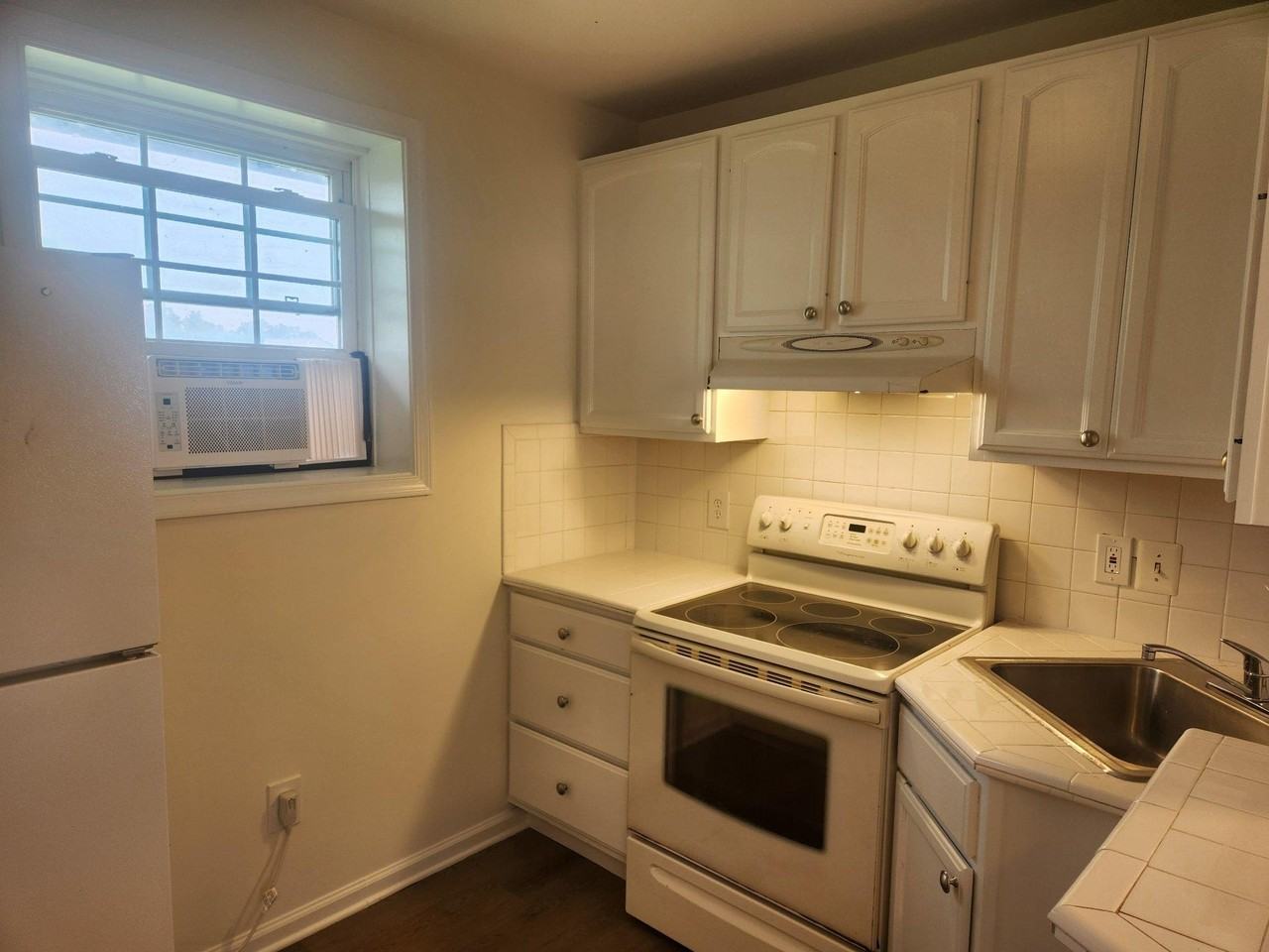 13609 Holly Ridge Ln - Photo 6 of 12