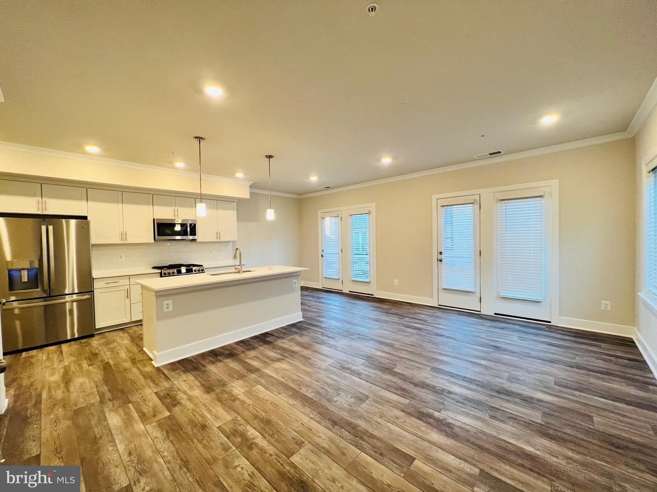 15596 Grade Line Pl - Photo 4 of 28