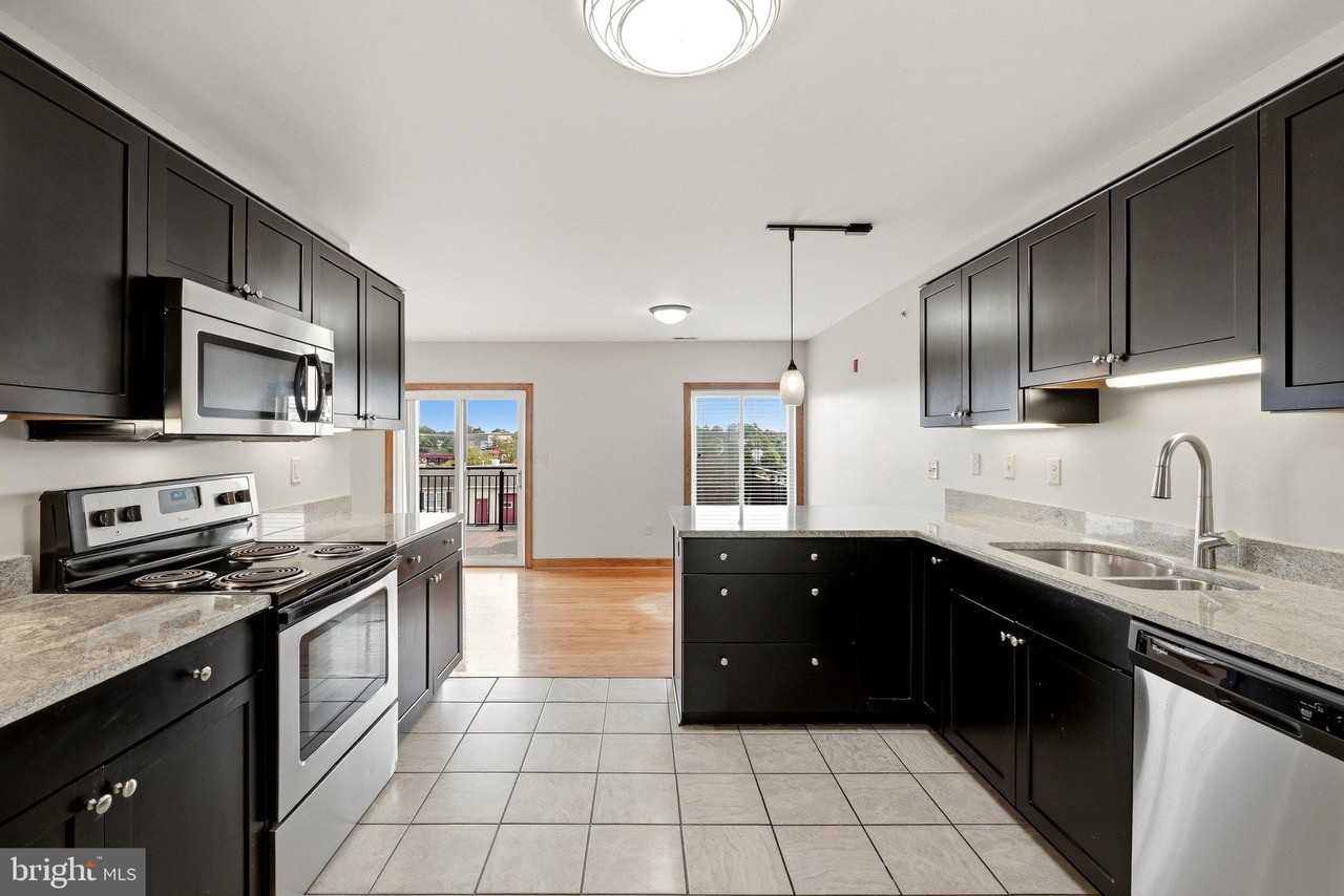 443 Millwood Ave #3 - Photo 5 of 10