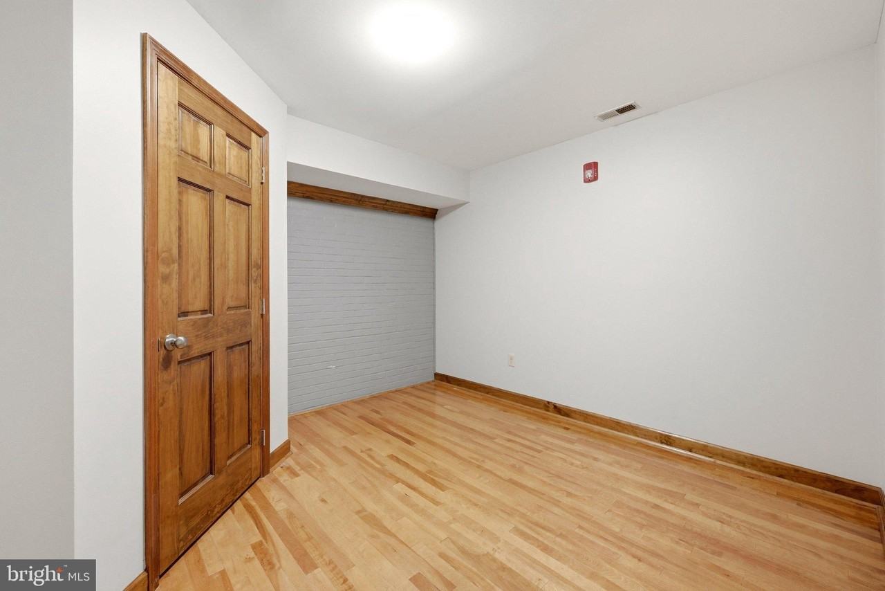 443 Millwood Ave #3 - Photo 7 of 10