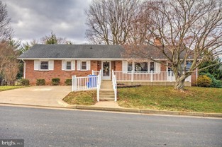28 Bee St - Photo 1 of 1