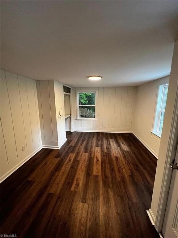 4145 Lexwin Ave - Photo 5 of 10