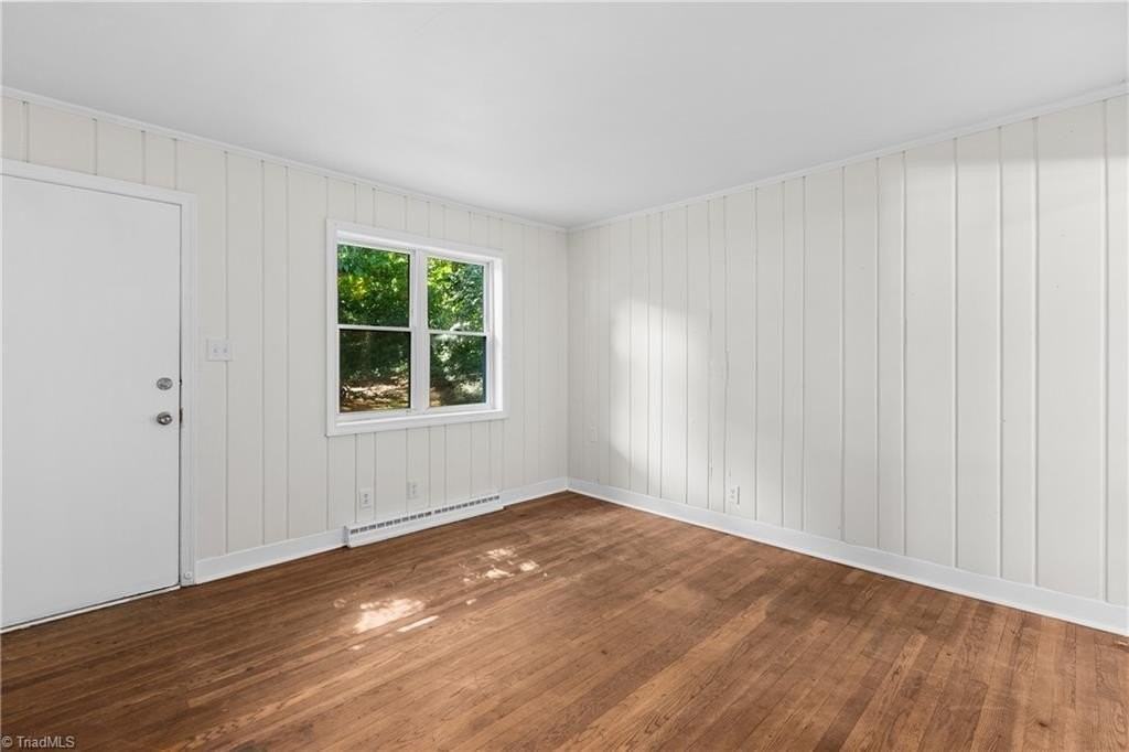 1114 W Academy St - Photo 4 of 15