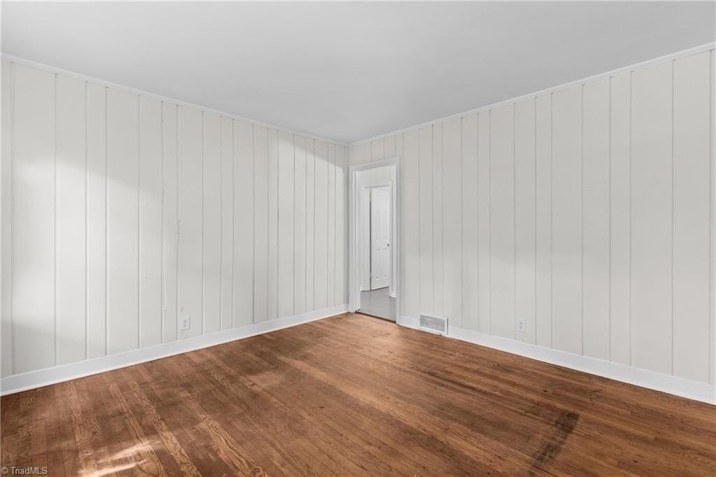 1114 W Academy St - Photo 5 of 15
