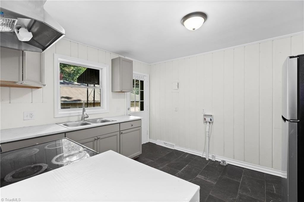 1114 W Academy St - Photo 6 of 15