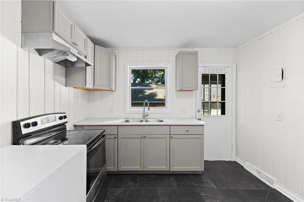 1114 W Academy St - Photo 7 of 15