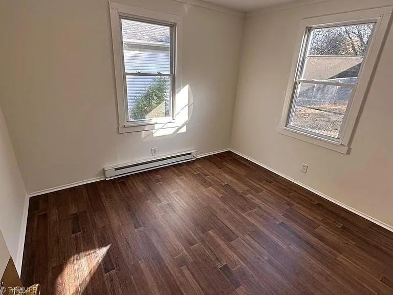 1911 Francis St - Photo 4 of 10