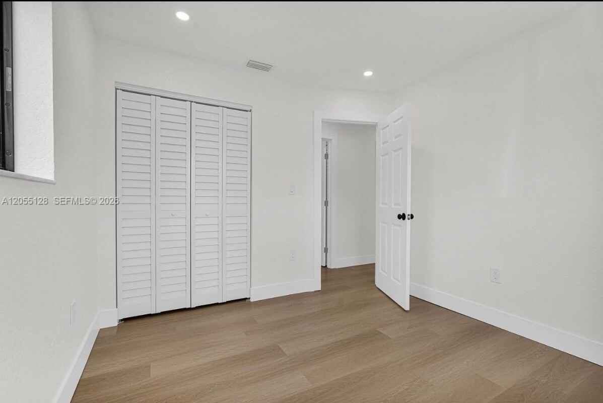 2980 Nw 210th Ter - Photo 4 of 31