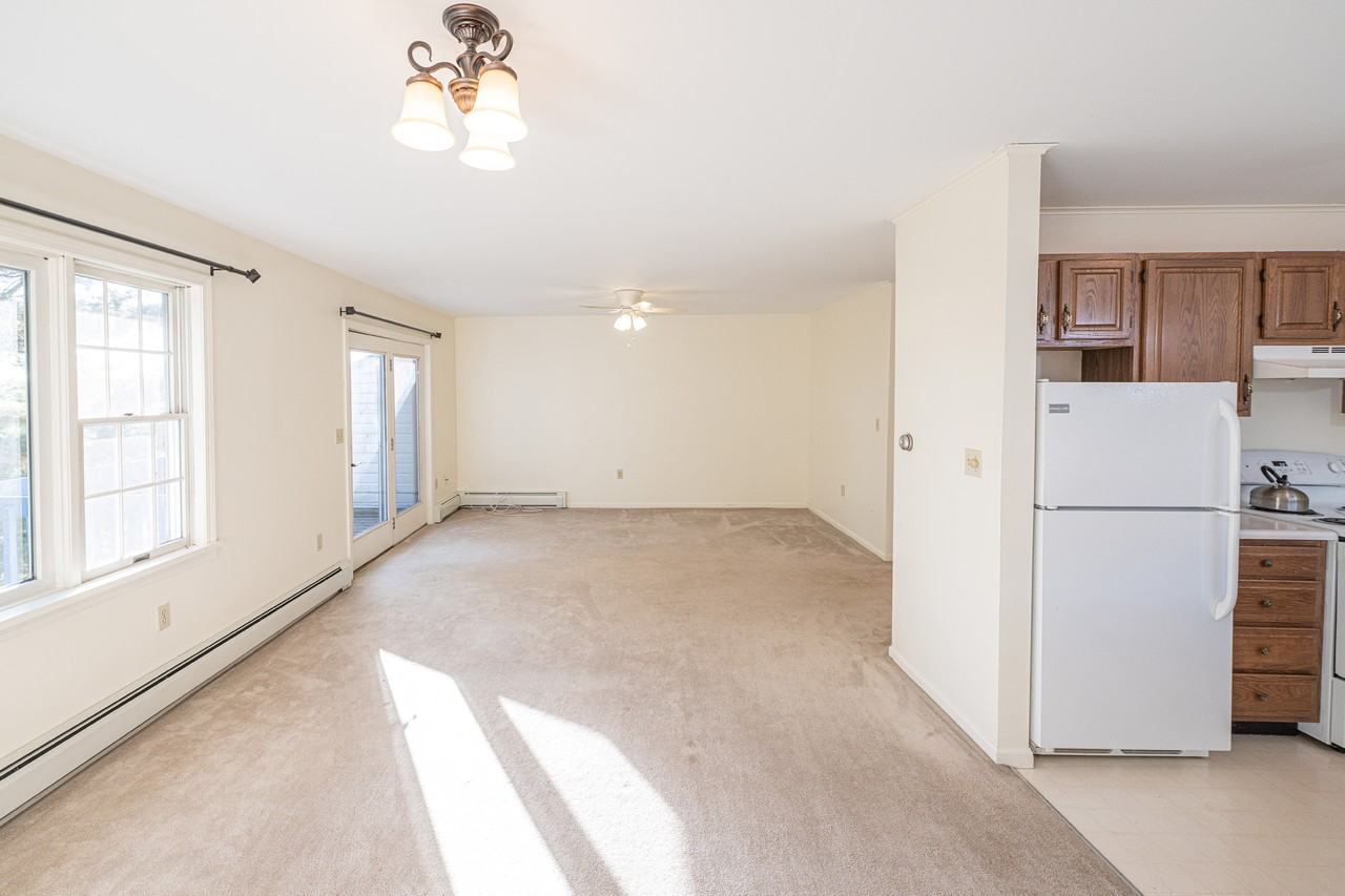 60 Riggs Dr, #C - Photo 5 of 15