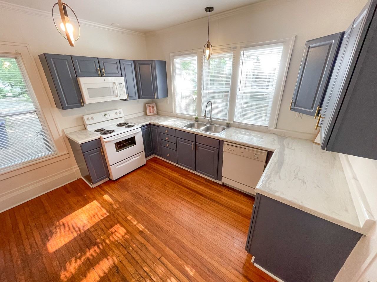 3120 Cottage Grove Ave #1 - Photo 2 of 12