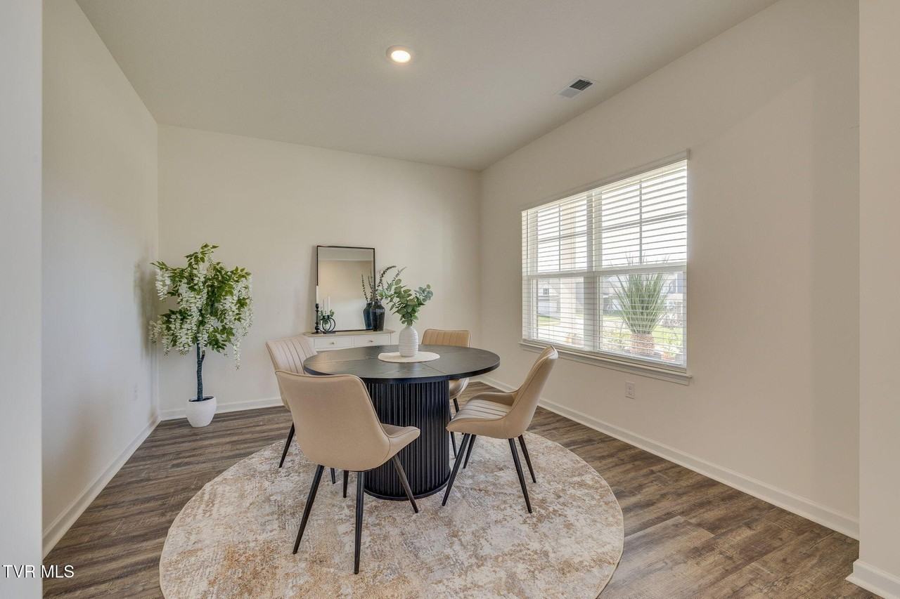 804 Pinhoti St - Photo 4 of 35