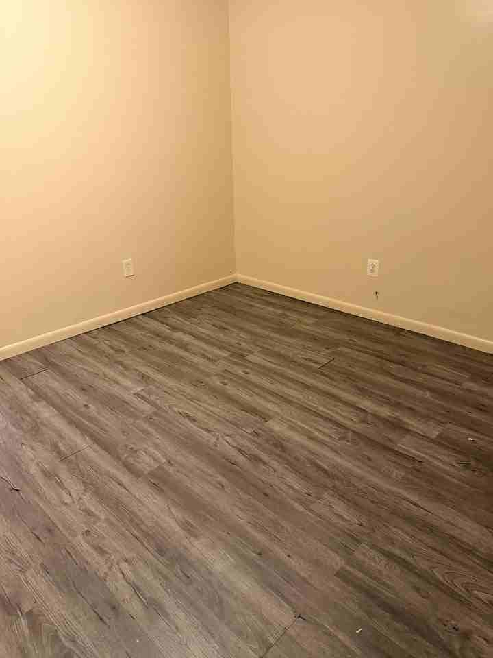 901 N Spruce St #1 - Photo 4 of 7