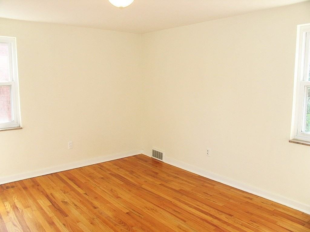 3229 Dawson St - Photo 7 of 14