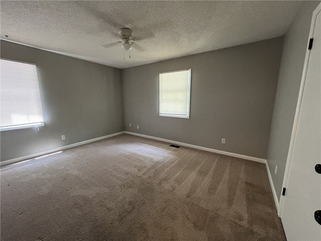 107B Sycamore Ln - Photo 3 of 6