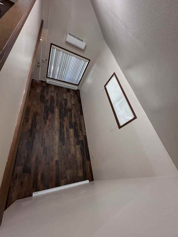 910 East 9th Avenue #3 - Photo 3 of 20