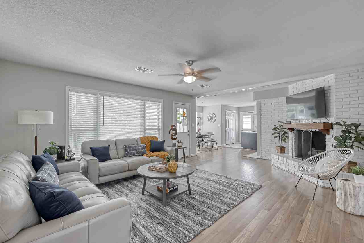 1310 Antigua Ln #1 - Photo 3 of 10