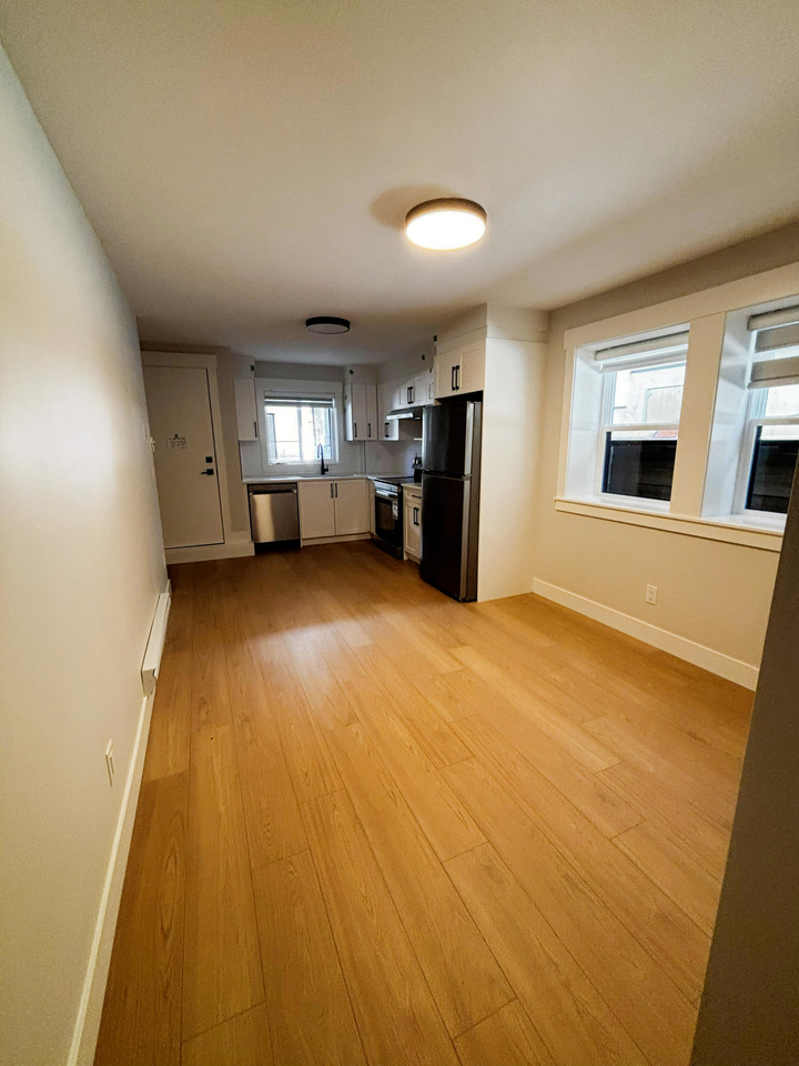 16717 25A Avenue - Photo 2