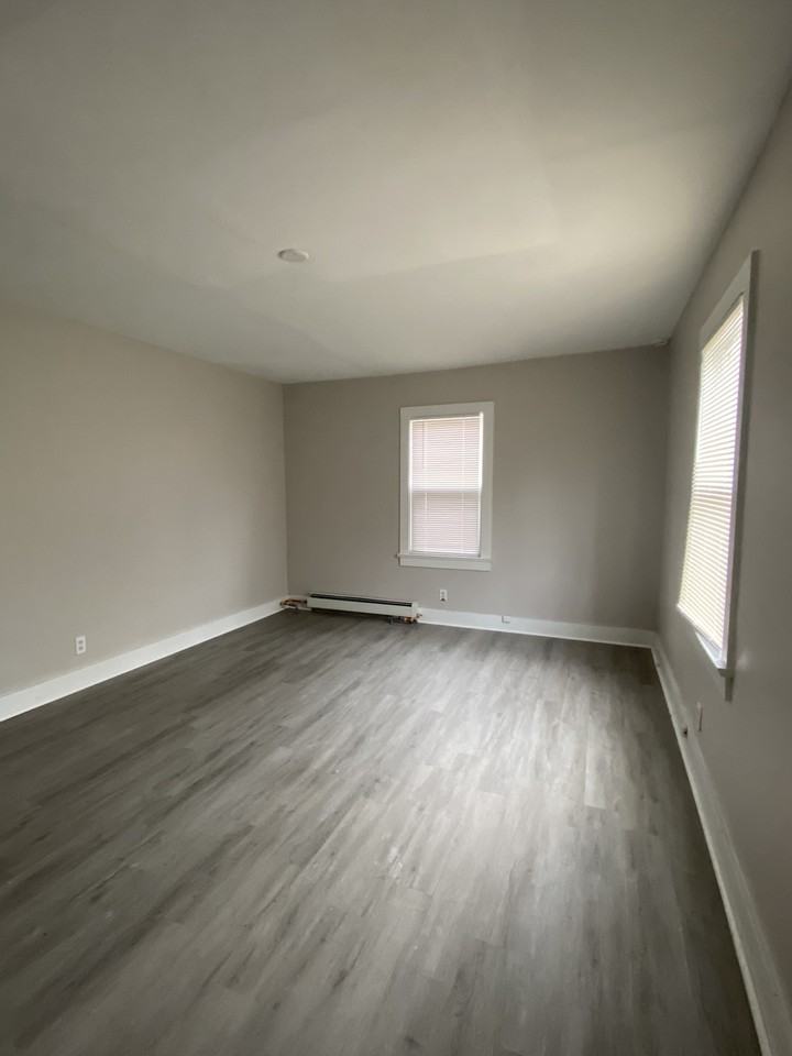 147 E Bridge St #2 - Photo 4 of 31